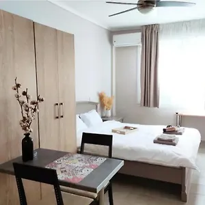 ermou-street-studio.hotels-of-thessaloniki.com/